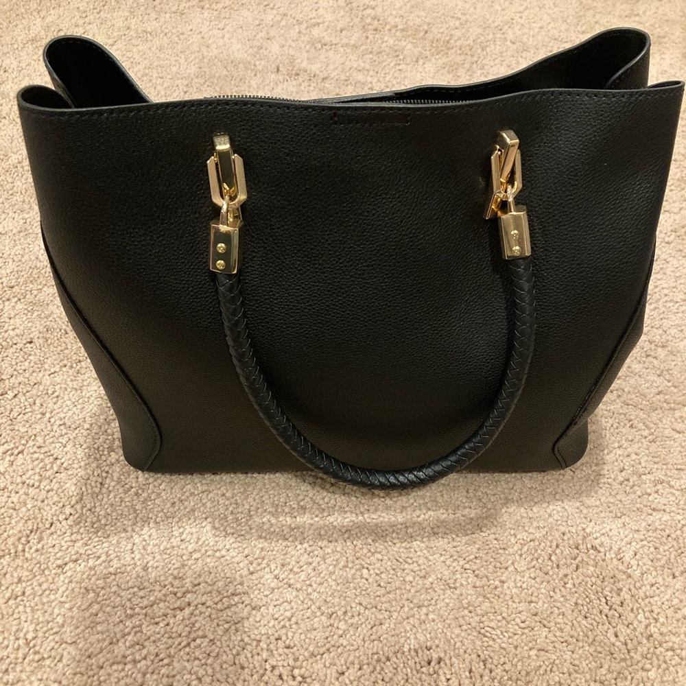LA TERRE BLACK PURSE